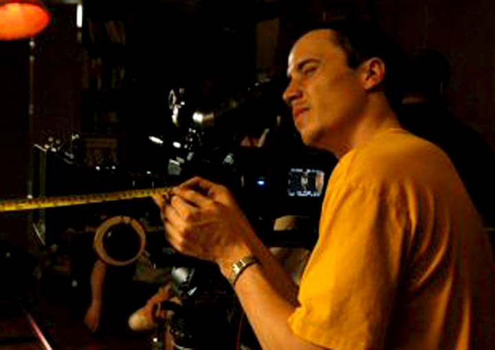Oliver Thom Biography